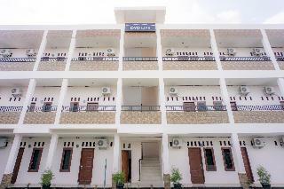 Oyo Life 2354 Rose House