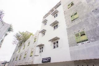 Hotel Oyo 2366 Gatsu Kost