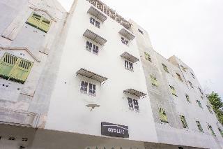 Hotel Oyo 2366 Gatsu Kost