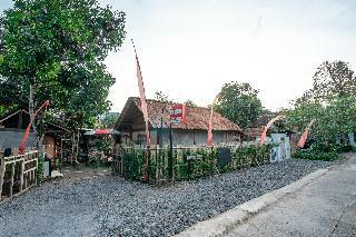 Hotel Oyo 2393 Omahe Nawung