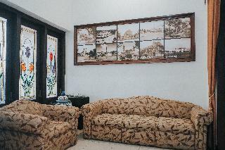 Hotel Oyo 1130 Bandoeng Guest House Syariah