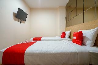 Oyo 1574 U_xpress Hotel