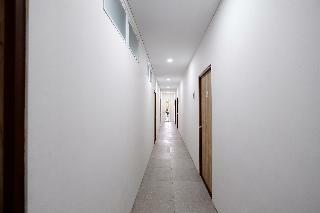 Hotel Oyo 2298 Jebres House