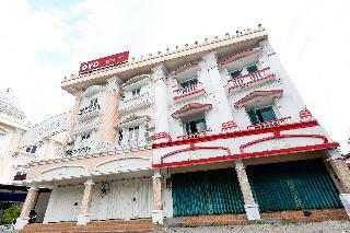 Hotel Oyo 2298 Jebres House