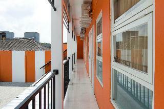 Hotel Oyo 1641 Griya Aara