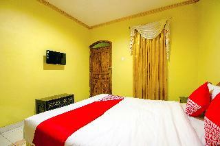 Oyo 1770 Hotel Mawar Saron 2