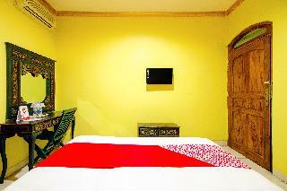 Oyo 1770 Hotel Mawar Saron 2