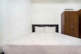 Oyo 2339 Jennaira Kost