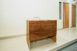 Hotel Oyo 2348 Omah Lasaro Exclusive