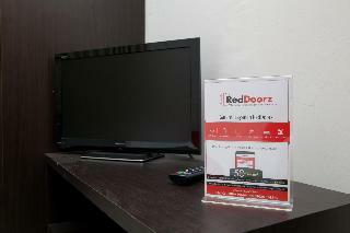Reddoorz Plus @ Grand Populer Hotel