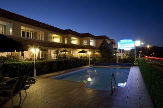 Hotel Admiralty Lodge