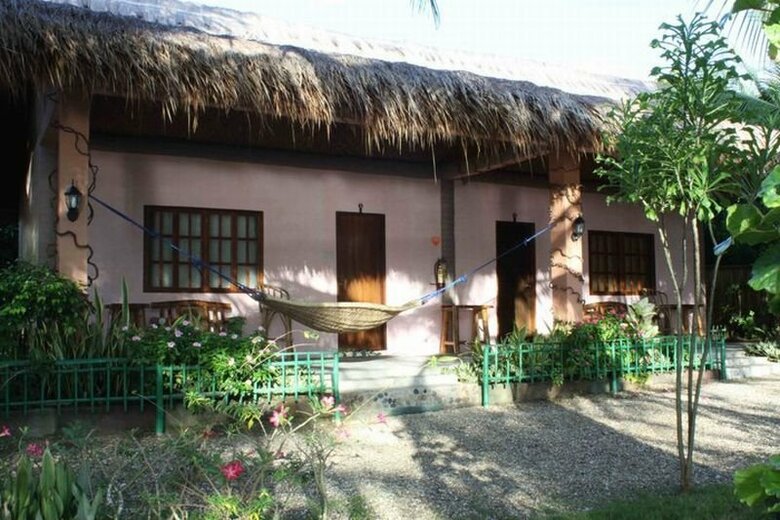 Hotel Nitivos Beach Resort
