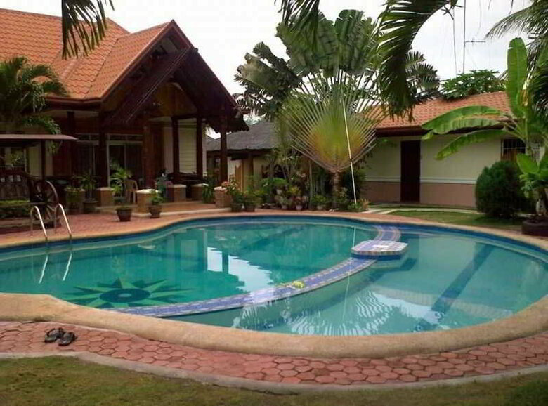 Hotel Dumaguete Springs Beach Resort
