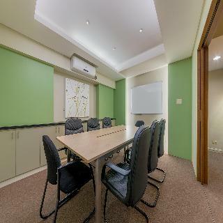 Tropicana Suites Hotel