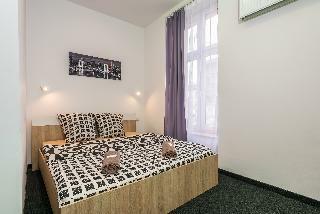 Aparthotel Queens Apartments