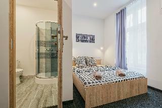 Aparthotel Queens Apartments