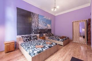 Aparthotel Queens Apartments