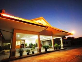 Golden Land Hotel