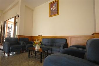 Golden Land Hotel