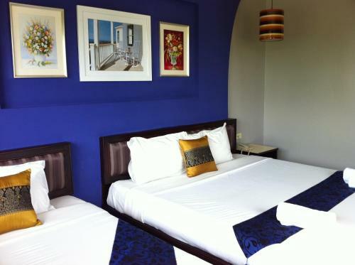 Hostal A Mansion Hotel