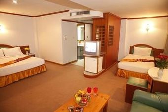 Boon Siam Hotel