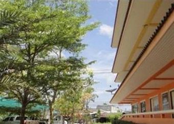 Tharapark View Hotel