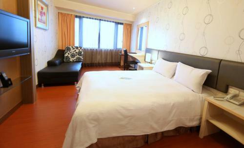Grand Earl Hotel
