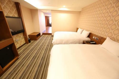 Grand Earl Hotel