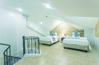 Grand Blue Beach Hotel