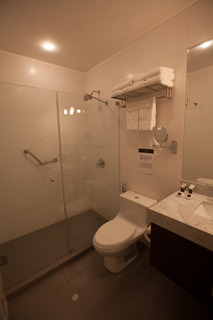 2w Apartments Service Diez Canseco