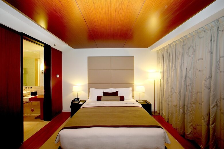 Oryx Airport  Hotel