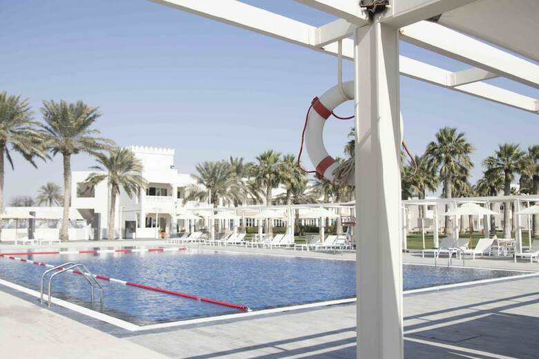 Hotel Sealine Beach. A Murwab Resort