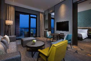 Hotel Doubletree By Hilton Qingdao Oriental Movie Metrop