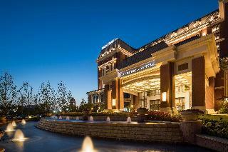 Hotel Doubletree By Hilton Qingdao Oriental Movie Metrop