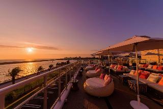 Hotel Doubletree By Hilton Okinawa Chatan Resort