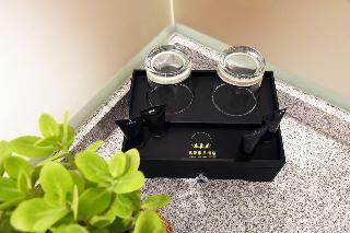 Lin Yin Holiday Hotel