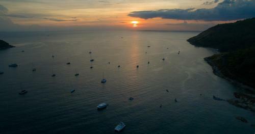 Hotel All Seasons Naiharn Phuket