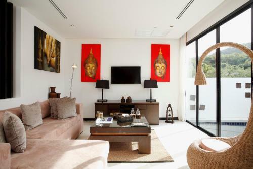 Villa Phuket Deluxe - By The Lake