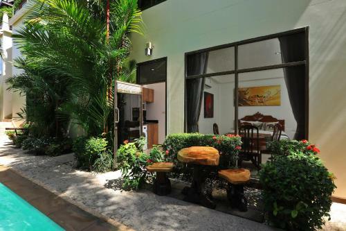 Palm Oasis Boutique Hotel