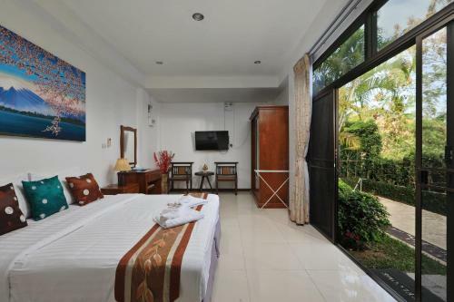 Palm Oasis Boutique Hotel