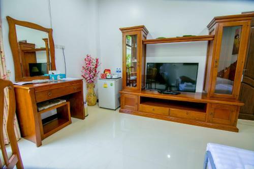 Palm Oasis Boutique Hotel