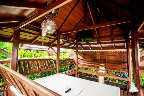 Palm Oasis Boutique Hotel