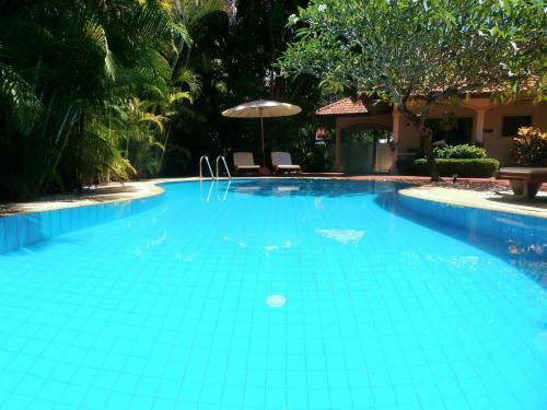 Coconut Paradise Holiday Villas
