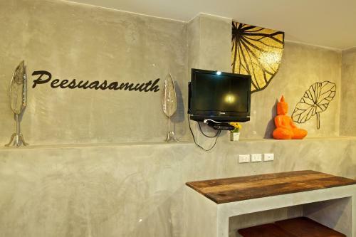 Hostal Baan Kamala Hostel & Guesthouse