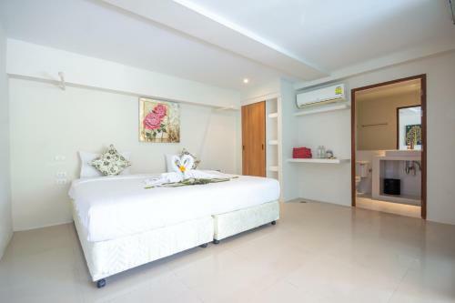 Hotel Grand Bleu Ocean View Pool Suite