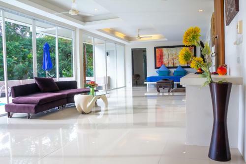 Hotel Grand Bleu Ocean View Pool Suite