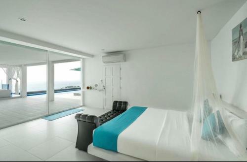 Hotel Grand Bleu Ocean View Pool Suite
