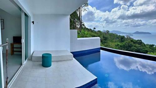 Hotel Grand Bleu Ocean View Pool Suite