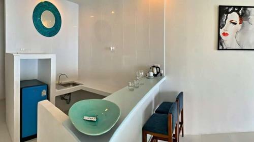 Hotel Grand Bleu Ocean View Pool Suite