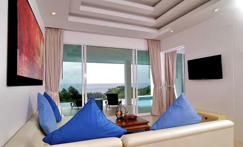 Hotel Grand Bleu Ocean View Pool Suite